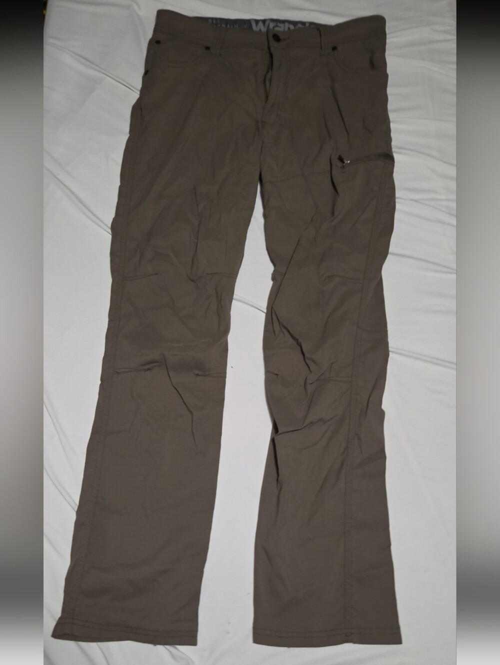 Wrangler mens 34x32 brown cargo pants #30